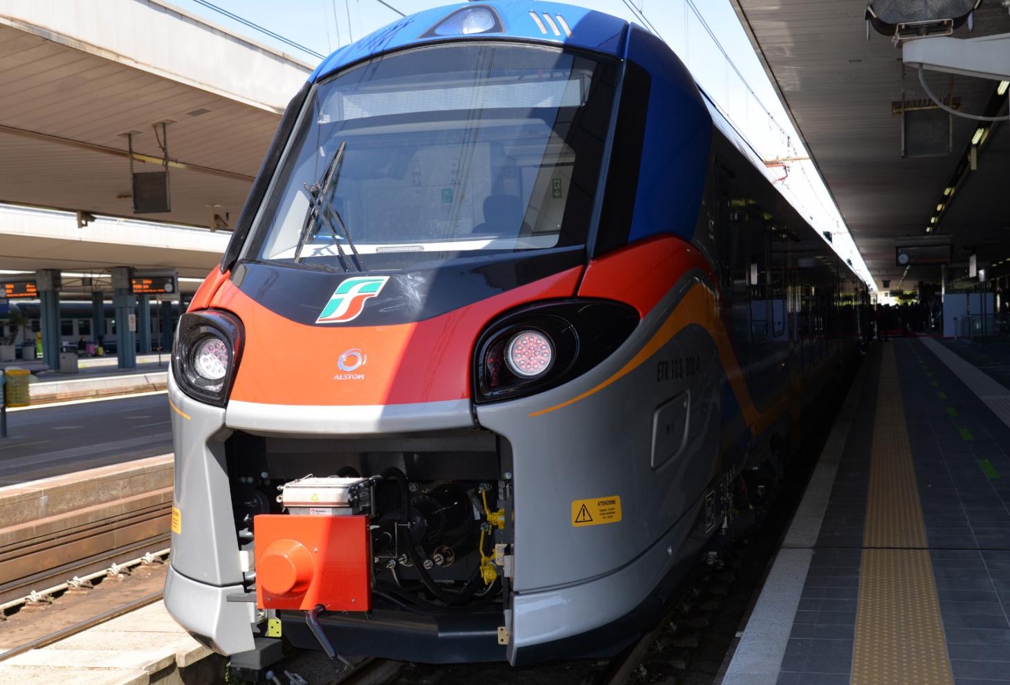 Ferrovie: D'Annuntiis, consegnato da Trenitalia il terzo treno elettrico
