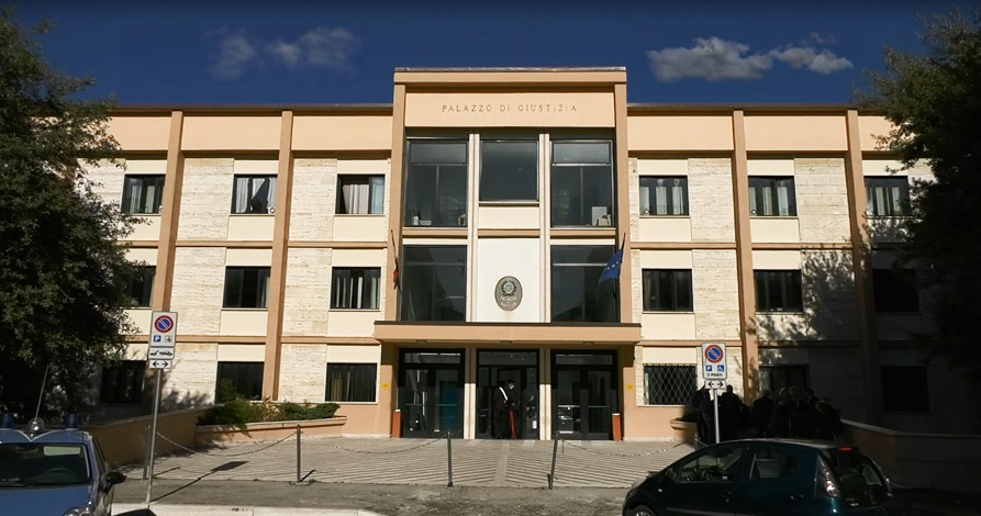 Lanciano, condannato a 14 anni l'uomo che gettò la moglie malata nel fiume