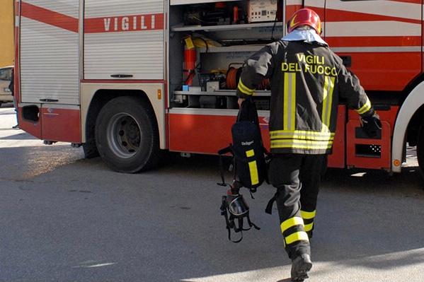 Bruciata l'auto del sindaco di Vasto Francesco Menna